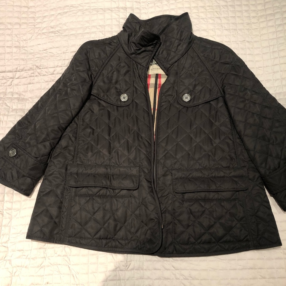 Burberry black quilted A-line jacket size XS